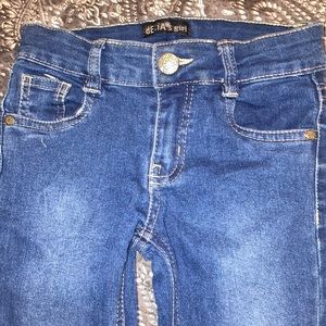 Size 6 Delia’s Girl Skinny Jeans